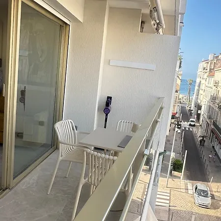 Appartement Luxe Carré D'or - Terrasse - Aperçu - 3 Personnes - 50m De La Croisette Cannes