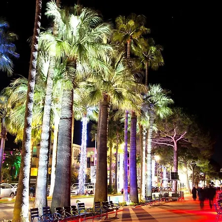 Luxe Carré D'or - Terrasse - Aperçu - 3 Personnes - 50m De La Croisette Appartement Cannes
