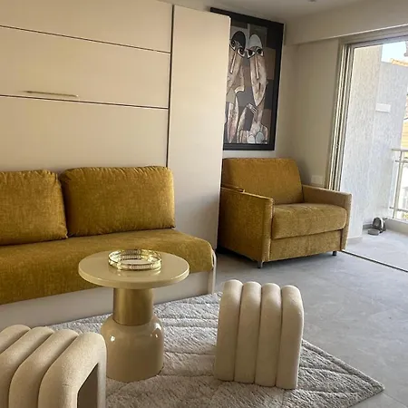 Luxe Carré D'or - Terrasse - Aperçu - 3 Personnes - 50m De La Croisette Appartement Cannes